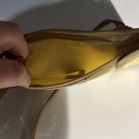 The Friendly Swede Travel Passport Neck Pouch - Picture 12 of 14